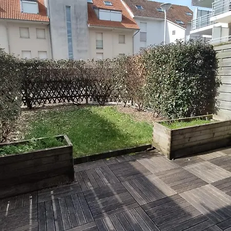 Nyaraló L'echappee *